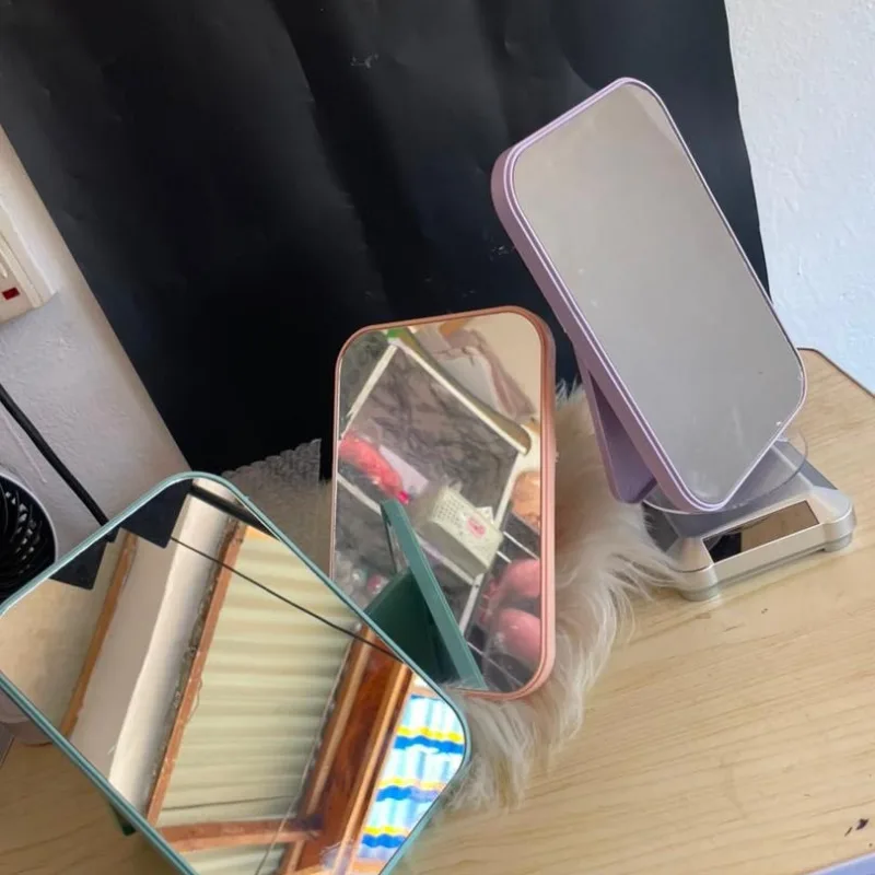 Table mirror
